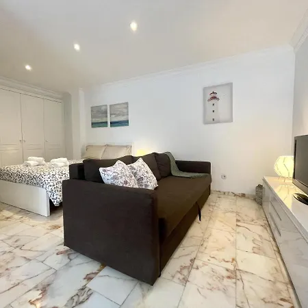 Prime Studio La Rosaleda Apartment